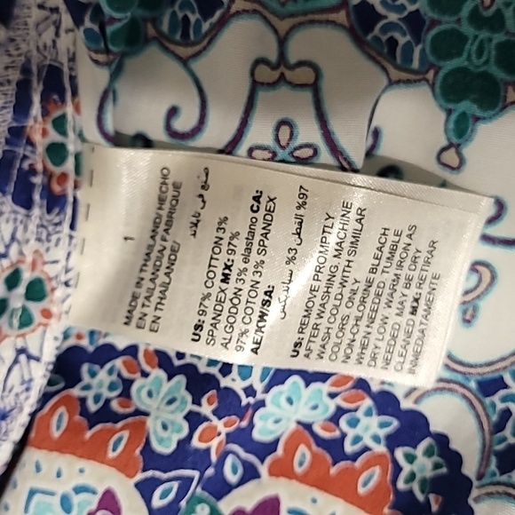 Chico's No Iron Paisley Midsleeve Top Size 8 - Picture 4 of 6